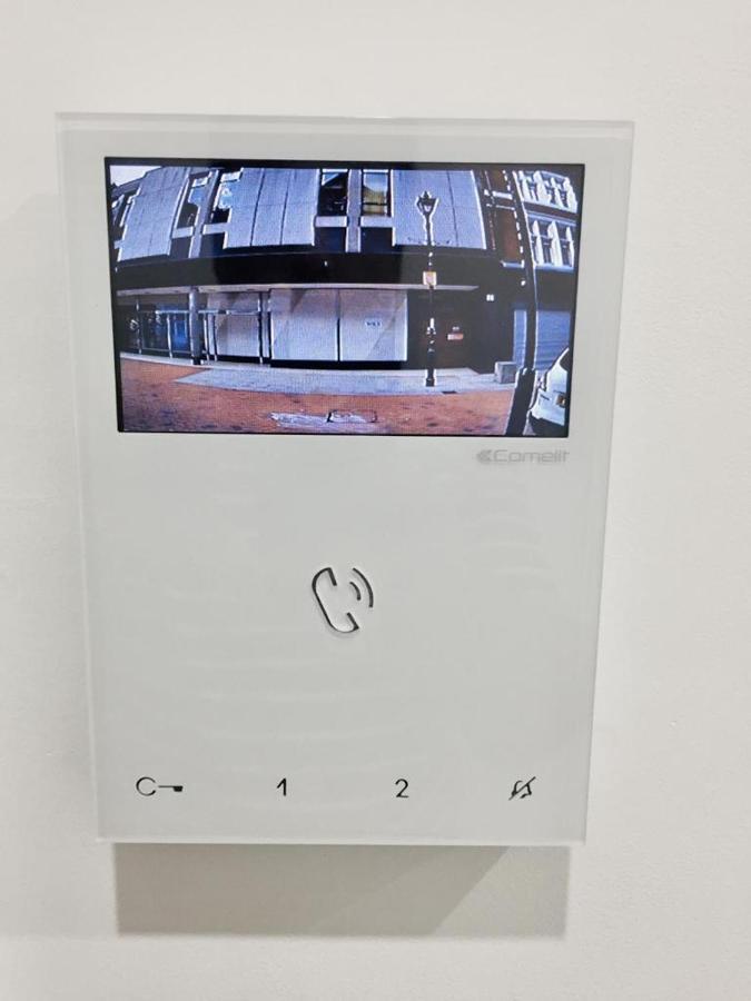Morden Central Self Contained Flat By Cozynest Reading Exterior foto